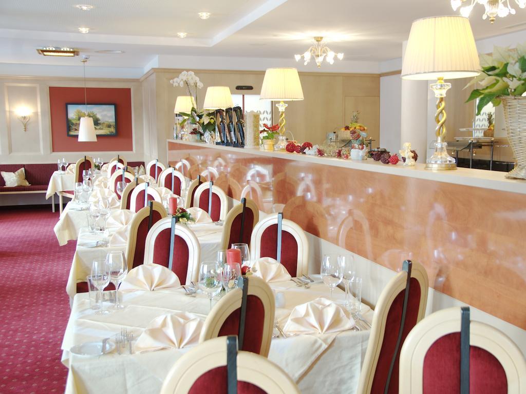 סרפהאוס Hotel Amadeus Micheluzzi מראה חיצוני תמונה