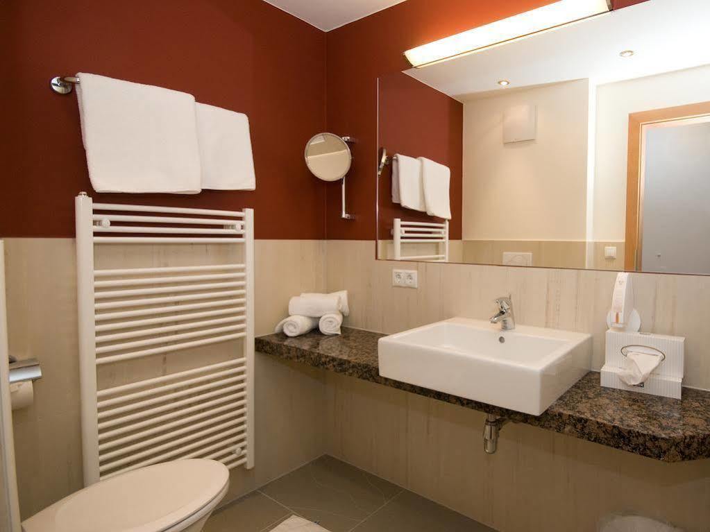 סרפהאוס Hotel Amadeus Micheluzzi מראה חיצוני תמונה